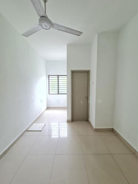 3-storey Terraced House for Sale in Sungai Buloh (Selangor) - Frank Low - Interior - PropertyGuru.com.my