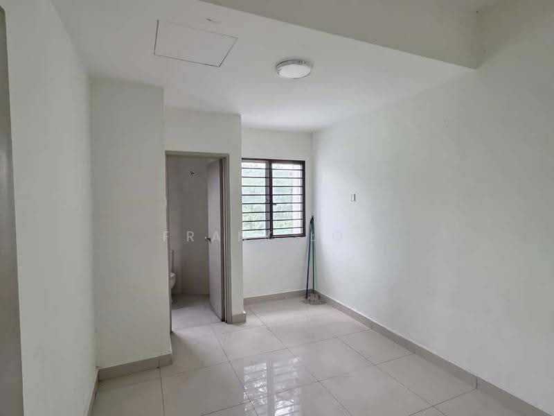 3-storey Terraced House for Sale in Sungai Buloh (Selangor) - Frank Low - Interior - PropertyGuru.com.my