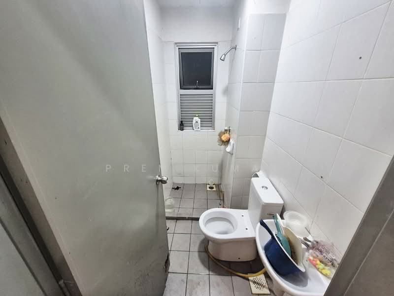 Kondominium untuk Dijual di Residensi Kerinchi - Prem Kumar - Bathroom - PropertyGuru.com.my
