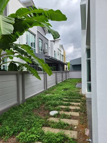Semi-Detached House for Sale in Kota Kemuning (Shah Alam) - Sam Ho - Exterior - PropertyGuru.com.my