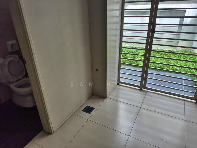 Semi-Detached House for Sale in Kota Kemuning (Shah Alam) - Sam Ho - Bathroom - PropertyGuru.com.my