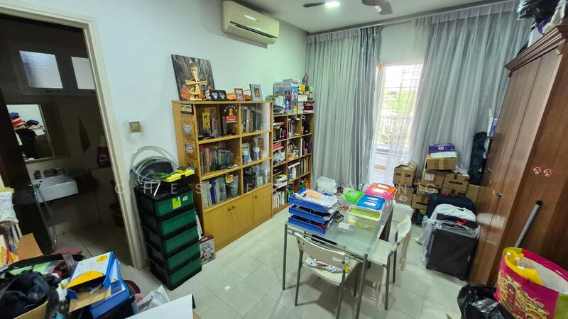 Terraced House for Sale in Temasya Glenmarie (Glenmarie) - Chester Cheng - Study - PropertyGuru.com.my