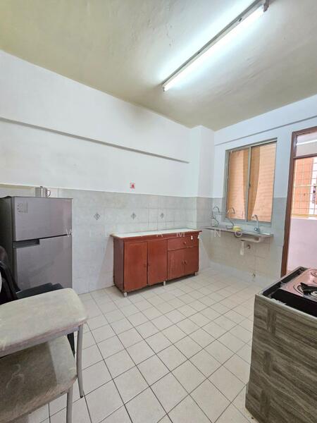 Pangsapuri Persiaran Tanjung untuk Untuk Disewa - RM 1,500 /bulan, Mac 2026 - Kitchen - PropertyGuru.com.my