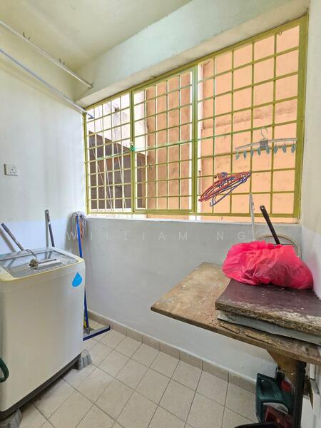 Pangsapuri Persiaran Tanjung untuk Untuk Disewa - RM 1,500 /bulan, Mac 2026 - Balcony - PropertyGuru.com.my