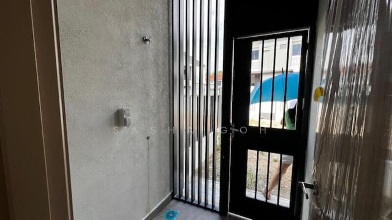 2-storey Terraced House for Sale in Bandar Kinrara (Selangor) - Sasha Goh - Entrance - PropertyGuru.com.my