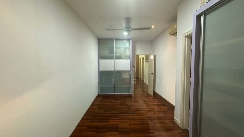 Townhouse for Sale in Sunway Damansara (Kota Damansara) - Angie Chai - Corridor - PropertyGuru.com.my