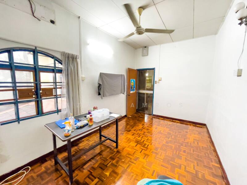 Untuk Dijual - Seksyen 7