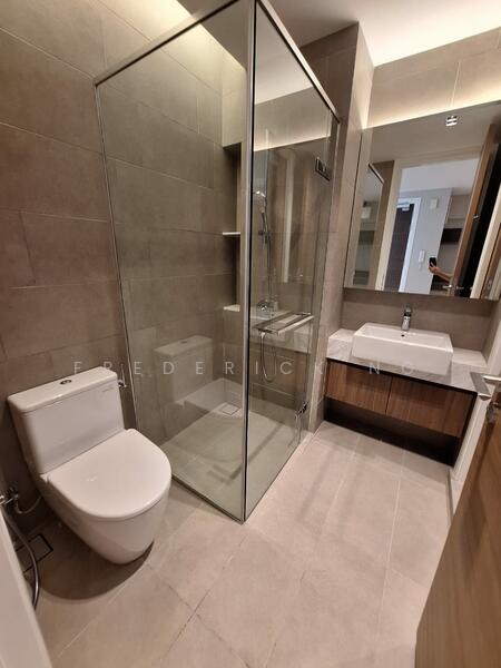 Service Residence for Sale at Aria - Frederick Ng - Bathroom - PropertyGuru.com.my