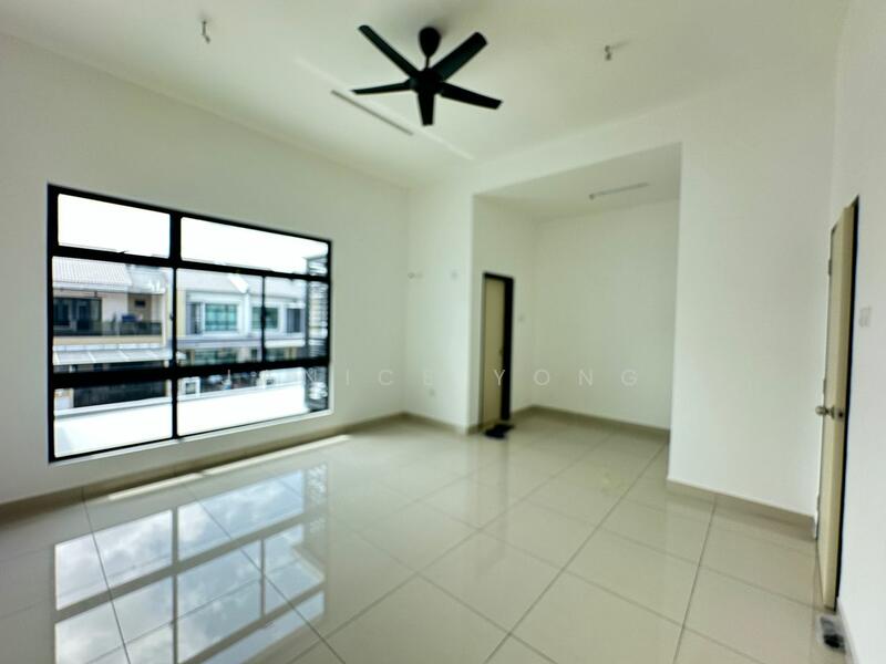 2-storey Terraced House for Rent in Iskandar Puteri (Nusajaya) (Johor) - Janice Yong - Living Room - PropertyGuru.com.my