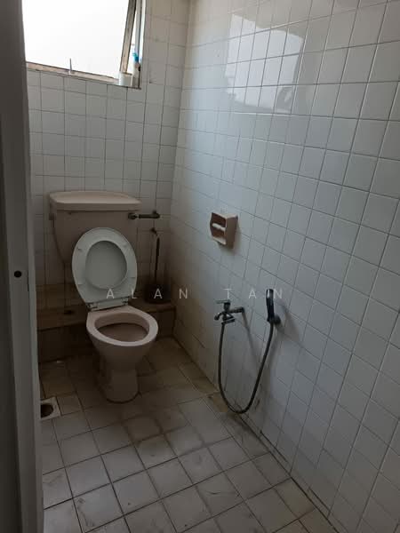 Office for Rent in Desa Melawati (Setapak) - Alan Tan - Bathroom - PropertyGuru.com.my