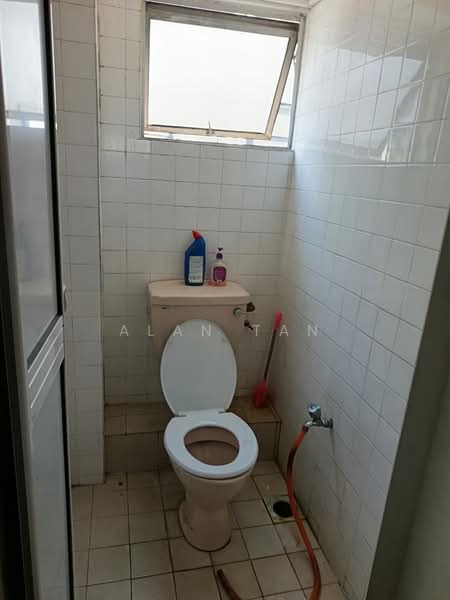 Office for Rent in Desa Melawati (Setapak) - Alan Tan - Bathroom - PropertyGuru.com.my