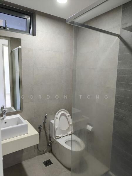 Condominium for Rent at Vivo Residential Suites - Gordon Tong - Bathroom - PropertyGuru.com.my
