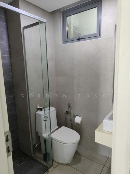Condominium for Rent at Vivo Residential Suites - Gordon Tong - Bathroom - PropertyGuru.com.my