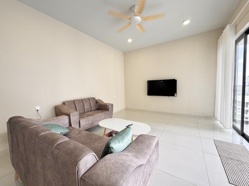 Kondominium untuk Disewa di Kings Bay @ Country Garden Danga Bay - Ben Foo - Living Room - PropertyGuru.com.my