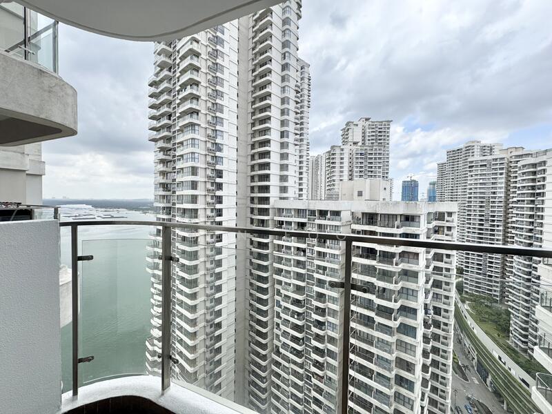 Kondominium untuk Disewa di Kings Bay @ Country Garden Danga Bay - Ben Foo - Balcony - PropertyGuru.com.my