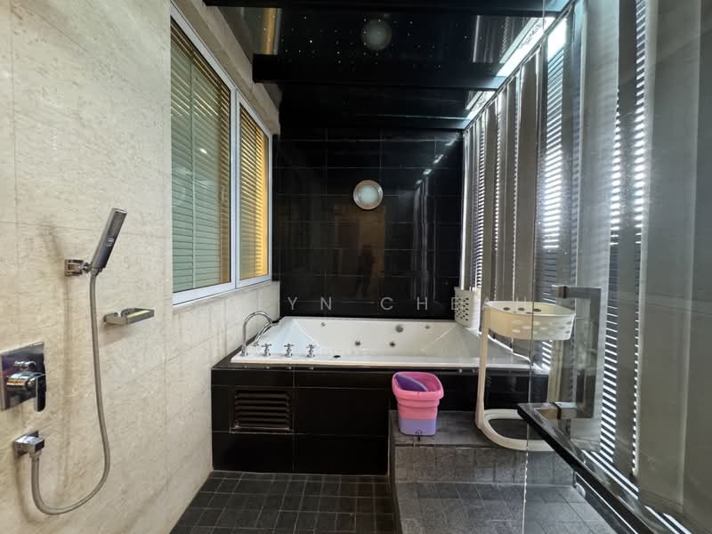 Rumah Berkembar untuk Dijual di Puchong (Selangor) - Evelyn Cheah - Bathroom - PropertyGuru.com.my