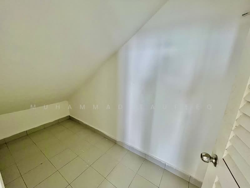 Taman Lukut Lagenda @ Port Dickson untuk Untuk Disewa - RM 2,499 /bulan, Mac 2026 - Interior - PropertyGuru.com.my