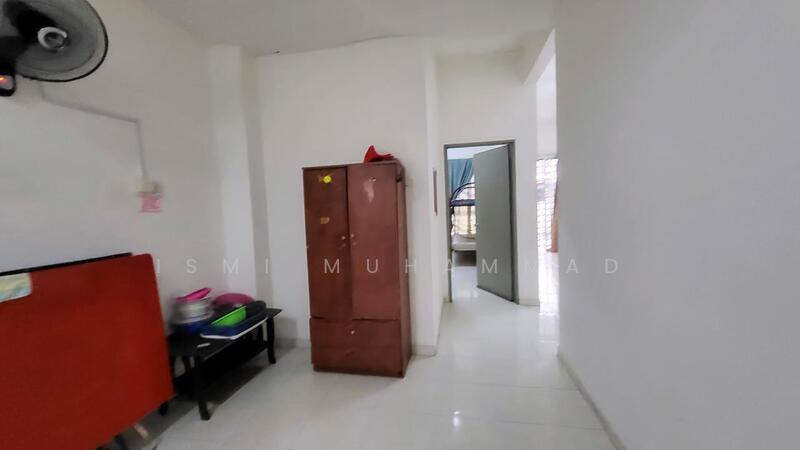 Rumah Teres untuk Dijual di Seremban 3 (Rasah) - Ismi Muhammad - Corridor - PropertyGuru.com.my