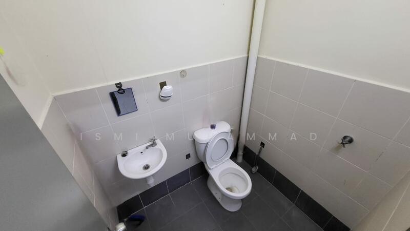 Rumah Teres untuk Dijual di Seremban 3 (Rasah) - Ismi Muhammad - Bathroom - PropertyGuru.com.my