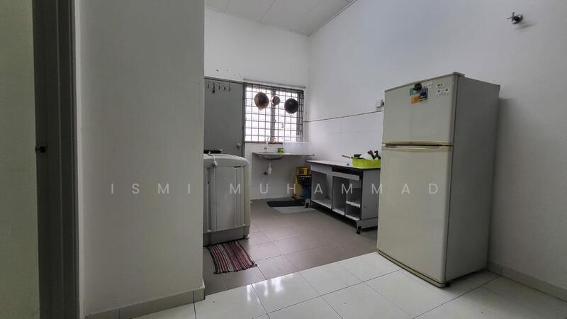 Rumah Teres untuk Dijual di Seremban 3 (Rasah) - Ismi Muhammad - Kitchen - PropertyGuru.com.my
