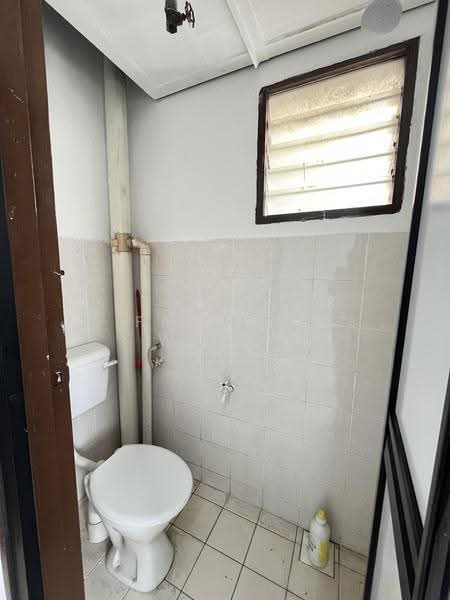 Flat for Sale at Cempaka - Fadhlin Wahid - Bathroom - PropertyGuru.com.my