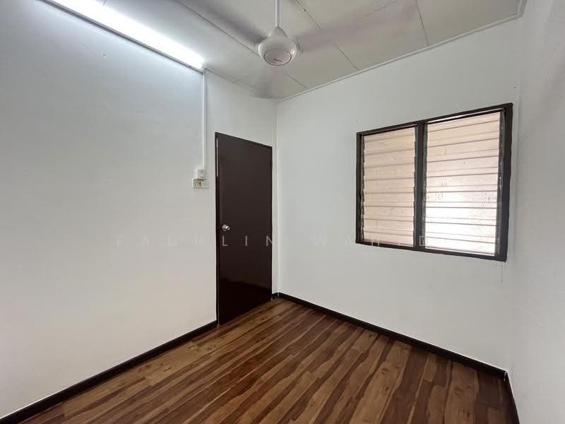 Flat for Sale at Cempaka - Fadhlin Wahid - Interior - PropertyGuru.com.my