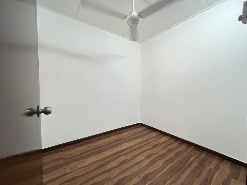Flat for Sale at Cempaka - Fadhlin Wahid - Interior - PropertyGuru.com.my