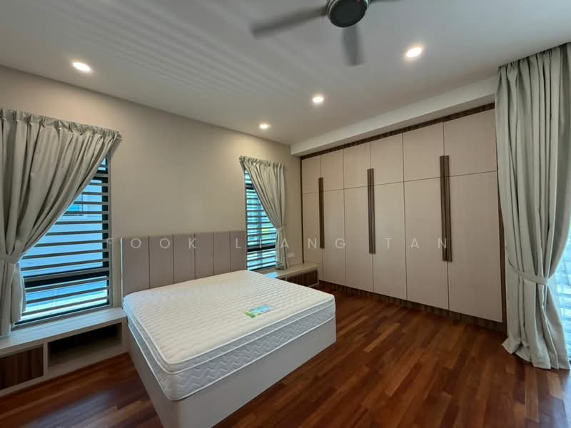 Bungalow House untuk Dijual di Taman Naluri Emas (Seberang Jaya) - Michael Tan - Bedroom - PropertyGuru.com.my