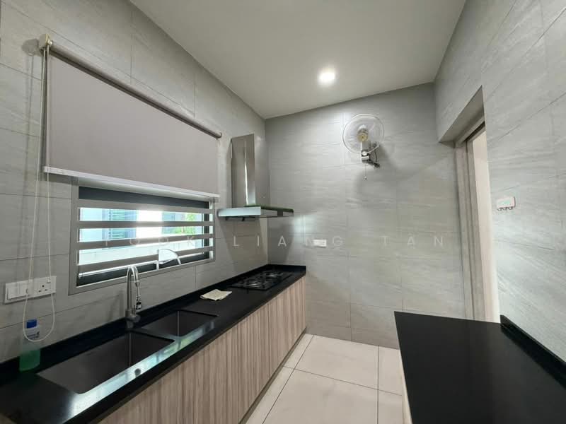 Bungalow House untuk Dijual di Taman Naluri Emas (Seberang Jaya) - Michael Tan - Kitchen - PropertyGuru.com.my
