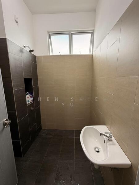 1-storey Terraced House for Rent in Johor Bahru (Johor) - Chen Shieh Yu - Bathroom - PropertyGuru.com.my