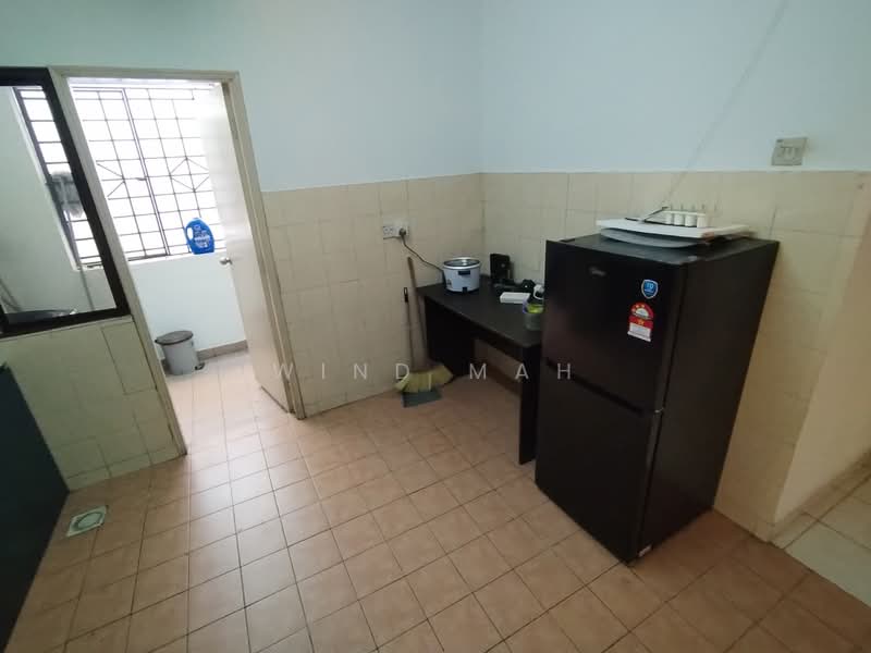 Condominium for Rent at Palm Spring @ Damansara - Wind Mah - Kitchen - PropertyGuru.com.my