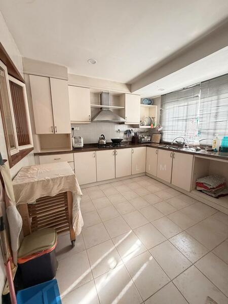 Rumah Teres 2 Tingkat untuk Dijual di Taman Impian Emas (Skudai) - Jovel Lim - Kitchen - PropertyGuru.com.my