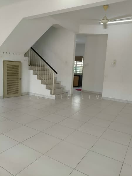 Rumah Teres 2-Tingkat untuk Dijual di Semenyih (Selangor) - Jessie Lim - Living Room - PropertyGuru.com.my