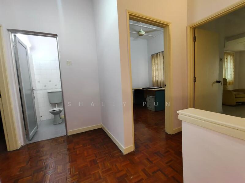 USJ4, SUBANG JAYA untuk Untuk Disewa - RM 3,000 /bulan, Mac 2026 - Bathroom - PropertyGuru.com.my