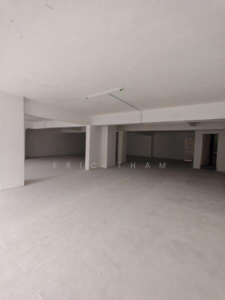 Shop / Office for Sale in Taman Ampang Utama (Ampang) - Eric Tham - Interior - PropertyGuru.com.my