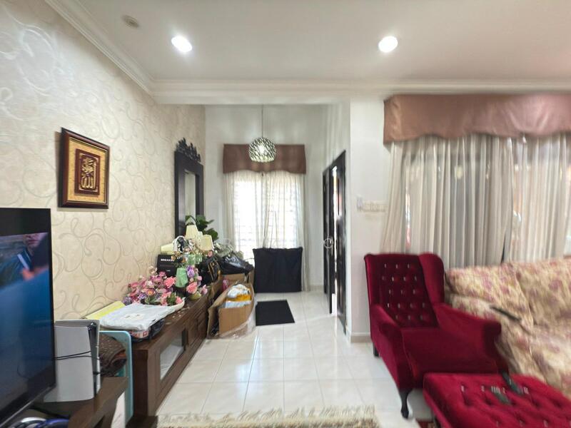 2-storey Terraced House for Sale in Denai Alam (Shah Alam) - Mr Zack - Living Room - PropertyGuru.com.my