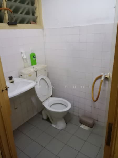 2-storey Terraced House for Sale in Taman Klang Utama (Kapar) - Elwin Chok - Bathroom - PropertyGuru.com.my