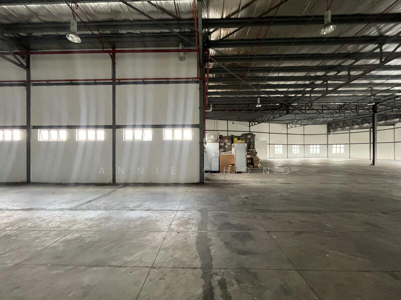 Warehouse for Rent in Taman Perindustrian Balakong Jaya (Balakong) - Annie Chong - Interior - PropertyGuru.com.my