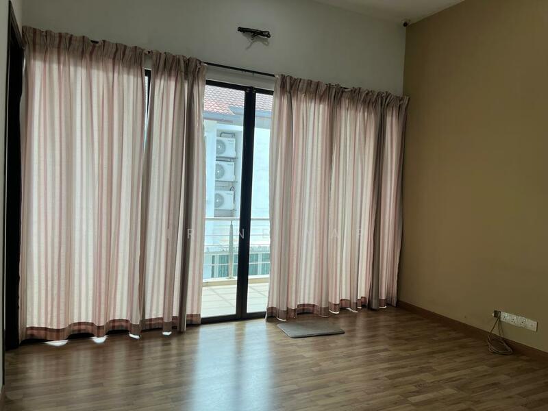 family hall with balcony