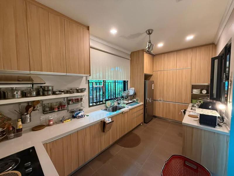 Rumah Teres 3-Tingkat untuk Dijual di Puchong (Selangor) - Jess Chong - Kitchen - PropertyGuru.com.my