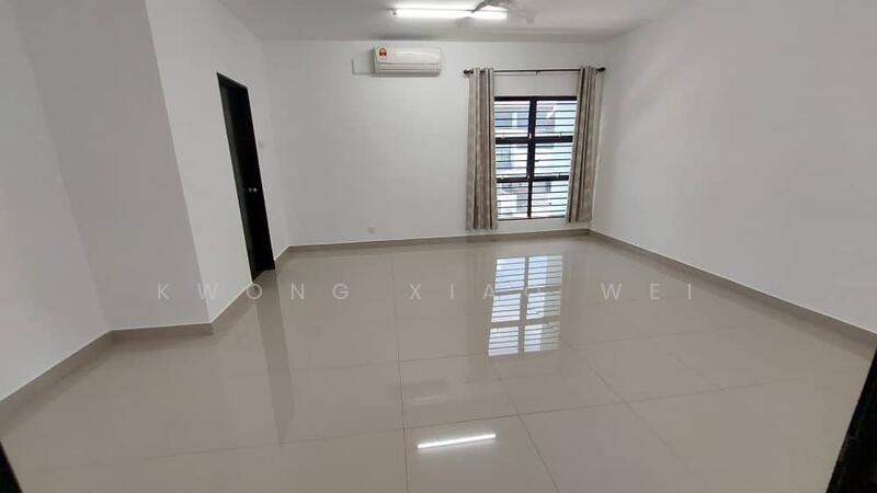 2-storey Terraced House for Sale in Rawang (Selangor) - Kwong Xiao Wei - Living Room - PropertyGuru.com.my