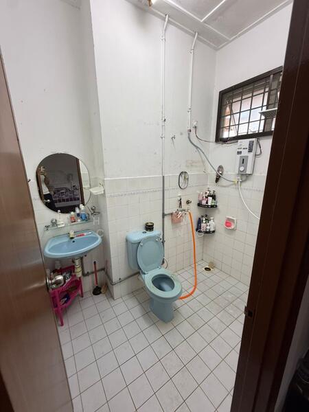 2-storey Terraced House for Sale in Johor Bahru (Johor) - Huiling Cheong - Bathroom - PropertyGuru.com.my