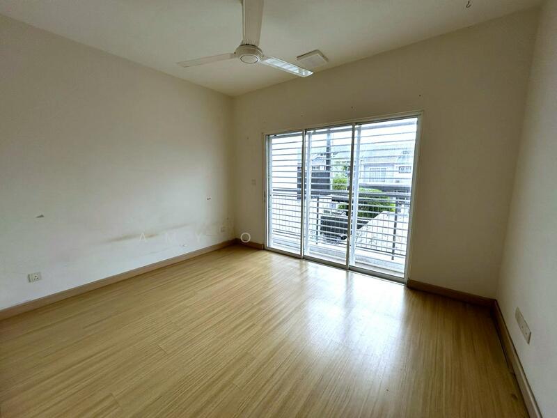2-storey Terraced House for Sale in Cyberjaya (Selangor) - Amy Oktavia - Balcony - PropertyGuru.com.my