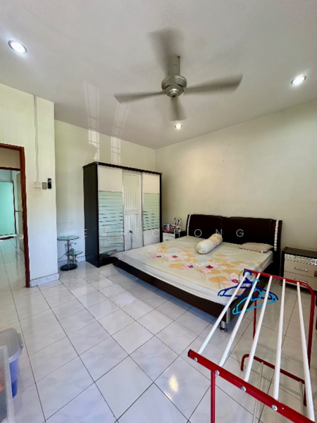 Taman Lapangan Melodi untuk Untuk Dijual - RM 370,000, Mac 2026 - Bedroom - PropertyGuru.com.my
