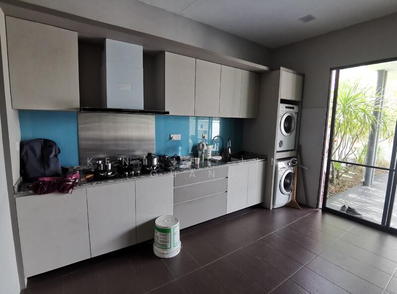 5 Bedrooms Banglo Lot Kosong New Project Completed near Bukit Jelutong Seksyen u10 Shah Alam, Seksyen u9 u8, Green Ridge 2, Taman ttdi jaya, Areva D'Kayangan, Hevea Elmina Gardens, Monterez, Cahaya SPK, Glenmarie, Kota Kemuning, Denai Alam, reesia, Casa D'Arcadia, Subang Bestari, Bukit Jelutong, Shah Alam, Selangor untuk Untuk Dijual - RM 1,525,000, Apr 2026 - Kitchen - PropertyGuru.com.my