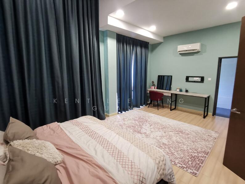 Zero-Lot Bungalow for Sale in Bukit Jelutong (Shah Alam) - Kent Lee Jing Guang - Bedroom - PropertyGuru.com.my