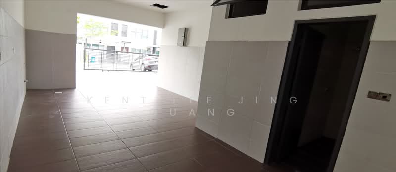 Zero-Lot Bungalow for Sale in Bukit Jelutong (Shah Alam) - Kent Lee Jing Guang - Entrance - PropertyGuru.com.my
