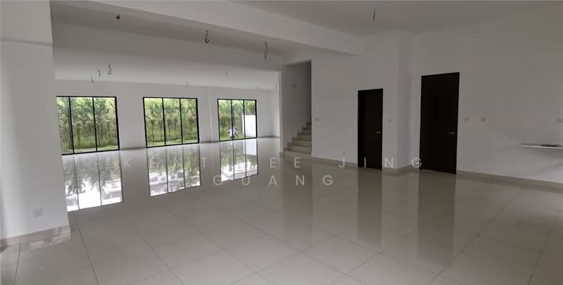 Zero-Lot Bungalow for Sale in Bukit Jelutong (Shah Alam) - Kent Lee Jing Guang - Living Room - PropertyGuru.com.my