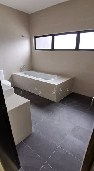 5 Bedrooms Banglo Lot Kosong New Project Completed near Bukit Jelutong Seksyen u10 Shah Alam, Seksyen u9 u8, Green Ridge 2, Taman ttdi jaya, Areva D'Kayangan, Hevea Elmina Gardens, Monterez, Cahaya SPK, Glenmarie, Kota Kemuning, Denai Alam, reesia, Casa D'Arcadia, Subang Bestari, Bukit Jelutong, Shah Alam, Selangor untuk Untuk Dijual - RM 1,525,000, Apr 2026 - Bathroom - PropertyGuru.com.my