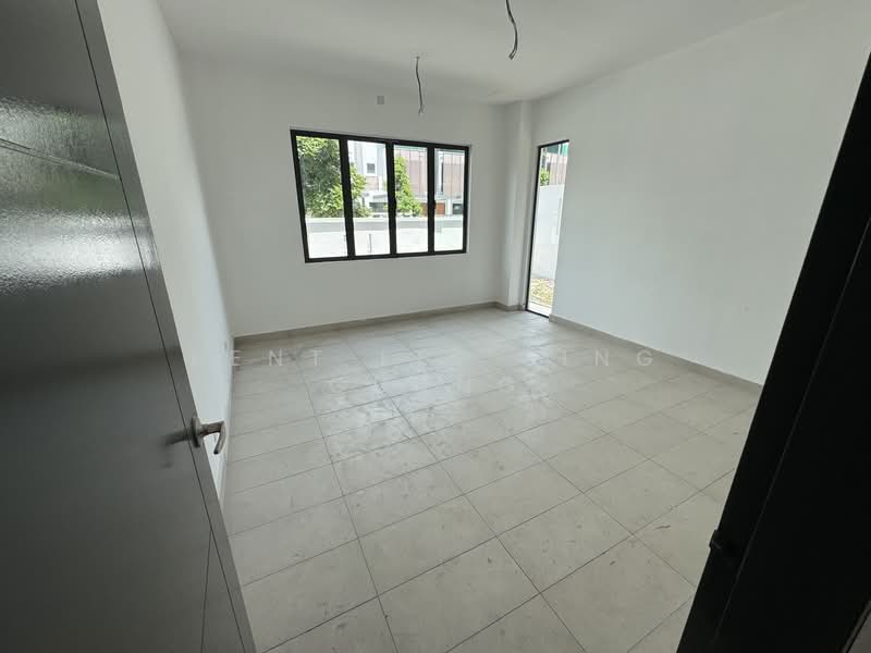 Zero-Lot Bungalow for Sale in Bukit Jelutong (Shah Alam) - Kent Lee Jing Guang - Interior - PropertyGuru.com.my
